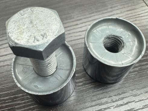 ジンクパテST誕生秘話！試行錯誤の末に完成したニッチ商品