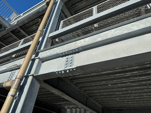 溶融亜鉛めっき高力ボルトとは？接合時のポイントや注意点を解説